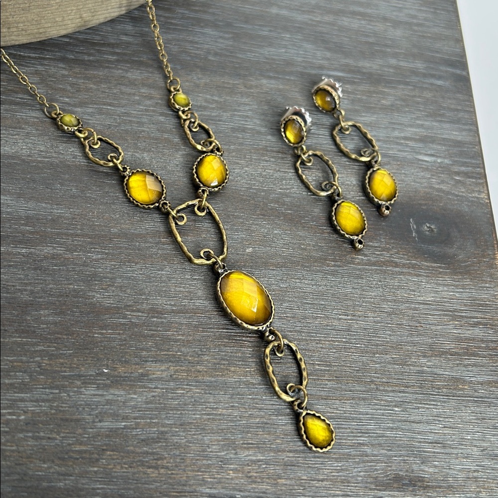 Lia Sophia “Pistachio” Antique Gold Tone Green Resin Stones Necklace & Earrings